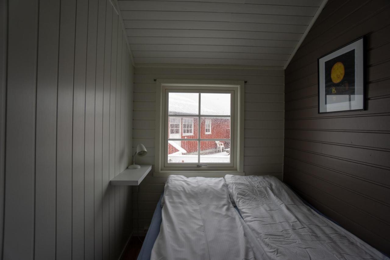 Lofoten Cabin And Kayak Rental Stamsund Exterior photo